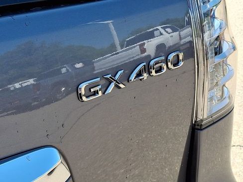 Used 2023 Lexus GX 460 Premium w/ Premium Package image 30