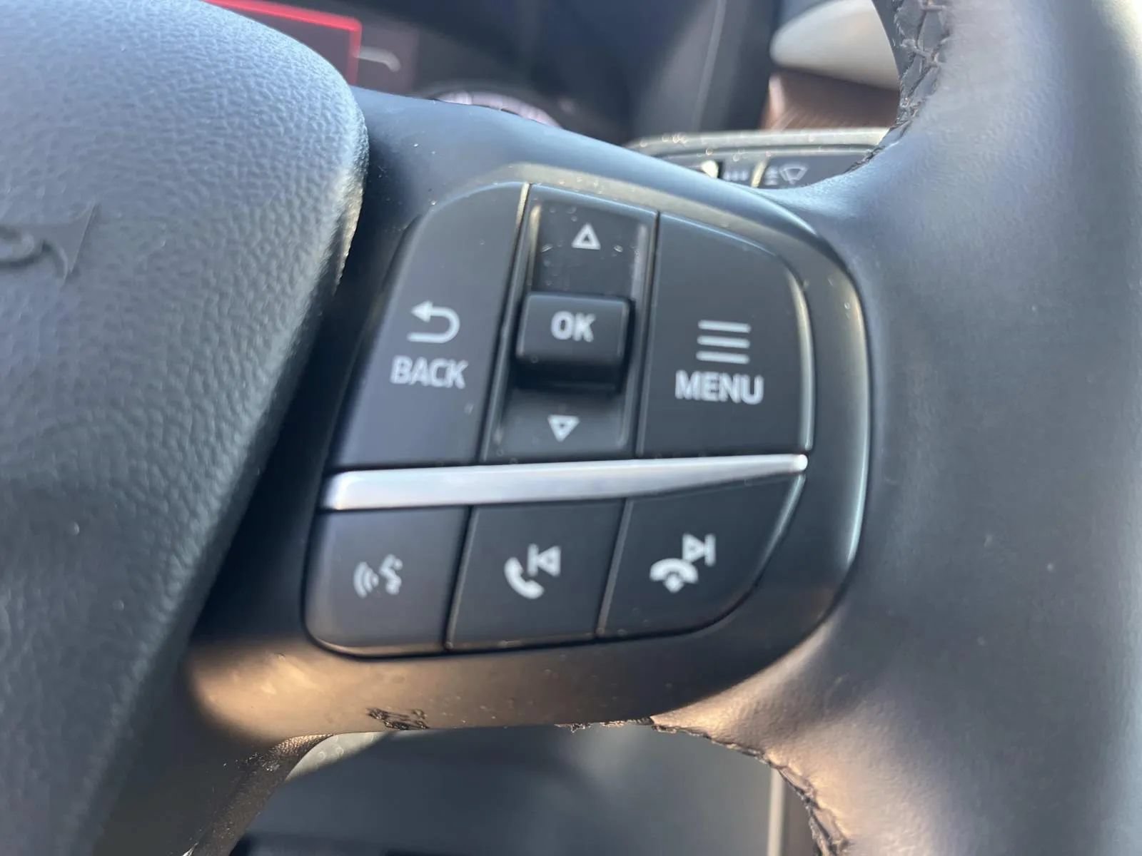 Used 2024 Ford Maverick Lariat w/ FX4 Off-Road Package AWD/4WD image 31