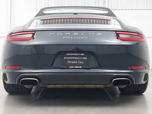 Used 2018 Porsche 911 Carrera RWD image 6