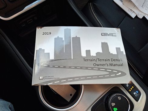 Used 2019 GMC Terrain Denali w/ Comfort Package image 27