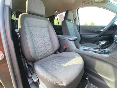 Used 2023 Chevrolet Equinox LT AWD/4WD image 26
