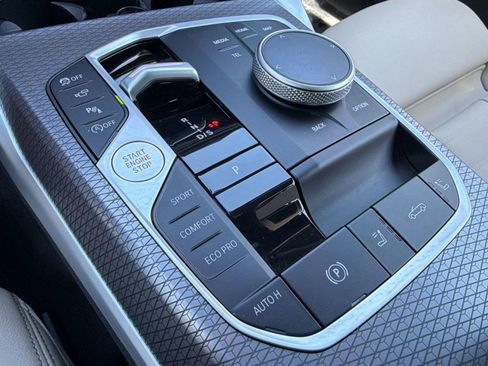 Used 2025 BMW M440i M440i w/ Premium Package image 24