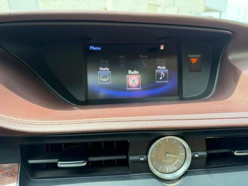 Used 2016 Lexus ES 350 w/ Premium Package w/Wood Trim FWD image 38