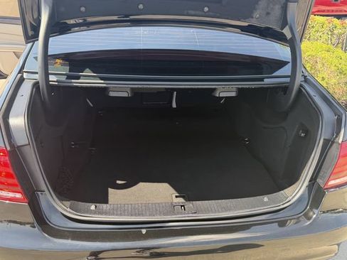 Used 2016 Mercedes-Benz E 350 Sedan image 25