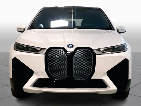 Used 2024 BMW iX xDrive50 w/ Sport Package image 3