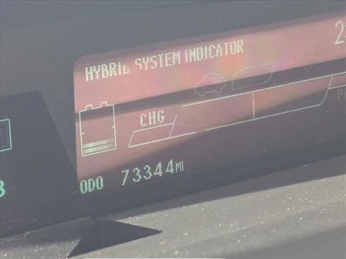 Used 2014 Toyota Prius Three image 12