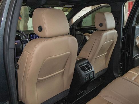 Used 2019 Chevrolet Blazer Premier w/ Sun and Wheels Package image 10