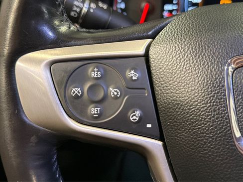 Used 2019 GMC Acadia Denali w/ Technology Package AWD/4WD image 24
