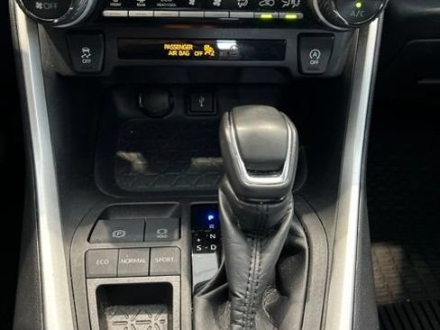 Certified 2021 Toyota RAV4 XLE Premium FWD image 14