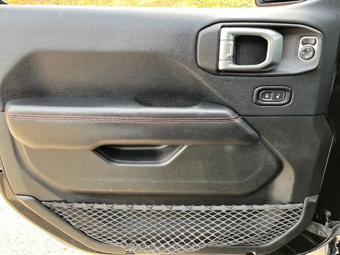 Used 2018 Jeep Wrangler Unlimited Rubicon w/ LED Lighting Group image 6