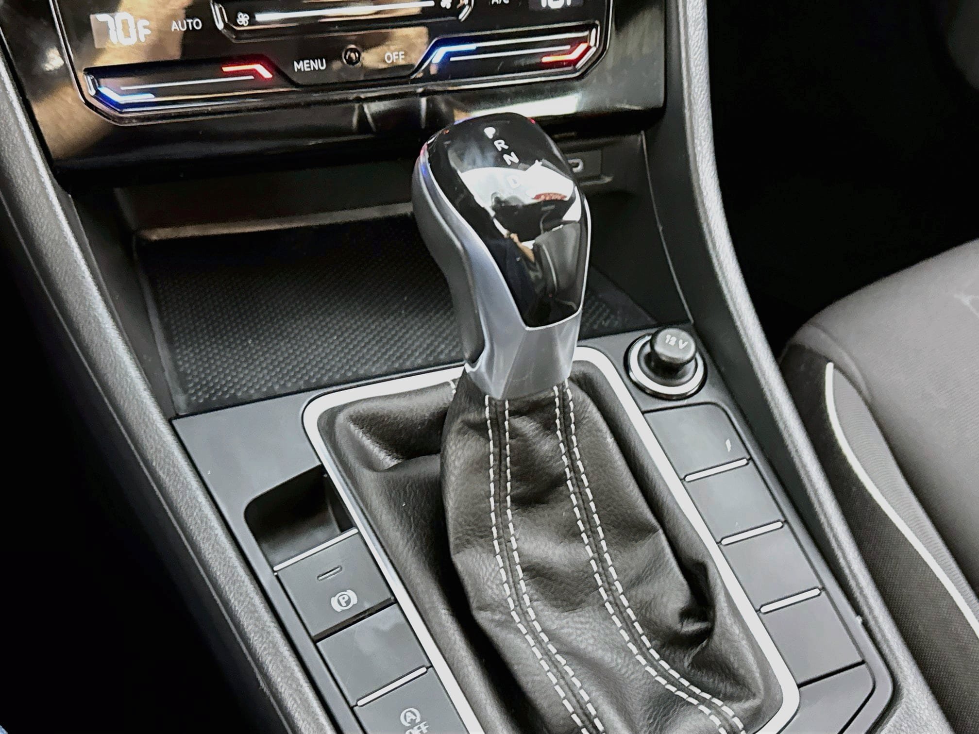 Used 2025 Volkswagen Jetta Sport FWD image 19