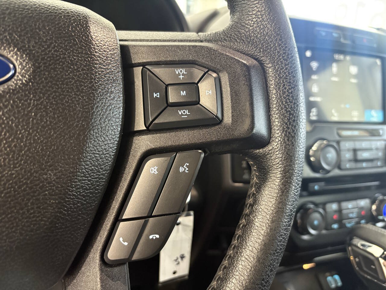 Used 2016 Ford F150 XLT w/ Equipment Group 302A Luxury AWD/4WD image 20