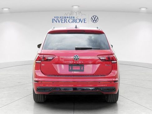 Used 2024 Volkswagen Tiguan SE R-Line AWD/4WD image 6