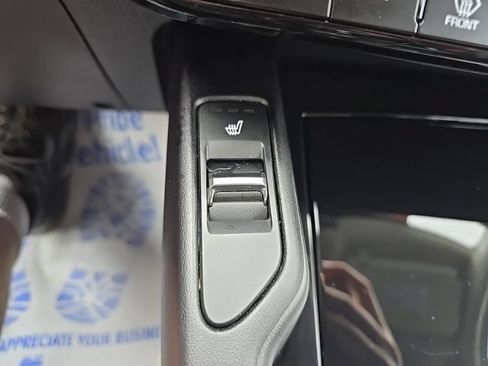 Certified 2024 Kia Telluride S w/ S Sunroof Package AWD/4WD image 18