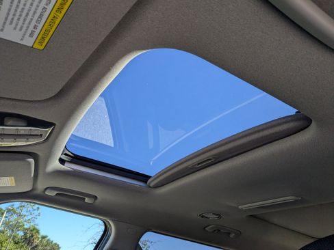 New 2026 Kia EV9 Wind image 24