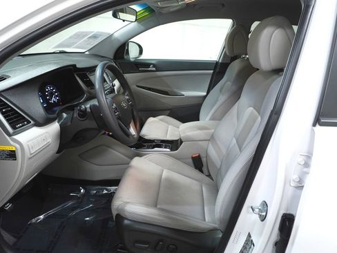 Used 2017 Hyundai Tucson SE image 11
