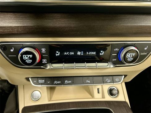 Used 2022 Audi Q5 2.0T Premium w/ Convenience Package image 16