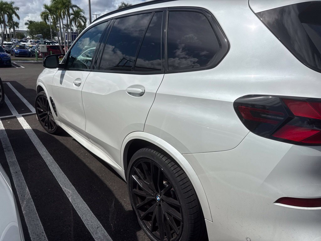 Used 2025 BMW X5 M60i AWD/4WD image 9