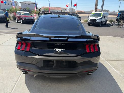 Used 2024 Ford Mustang Coupe RWD image 4