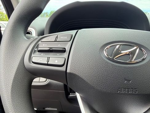 New 2026 Hyundai Venue SE FWD image 27