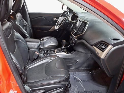 Used 2017 Jeep Cherokee High Altitude w/ Luxury Group image 30