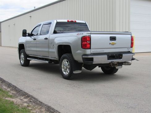 Used 2015 Chevrolet Silverado 2500 LT w/ Z71 Package, Off-Road AWD/4WD image 8