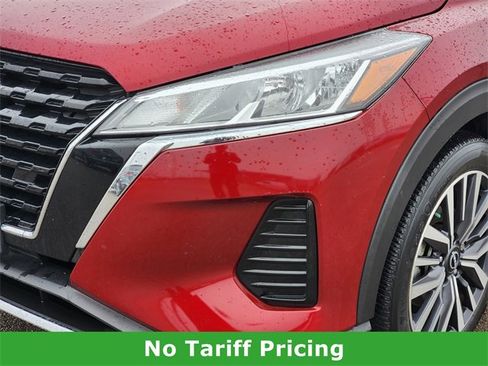 Used 2022 Nissan Kicks SV image 8