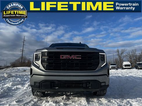 Used 2025 GMC Sierra 1500 Elevation image 7