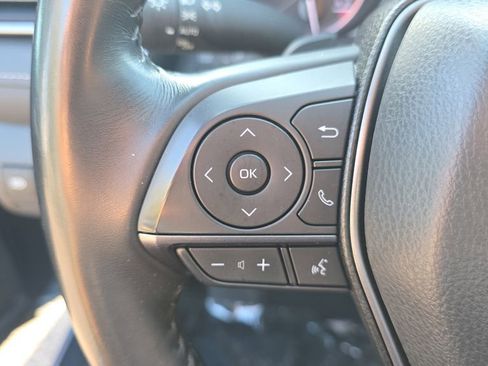 Used 2024 Toyota Camry SE image 33