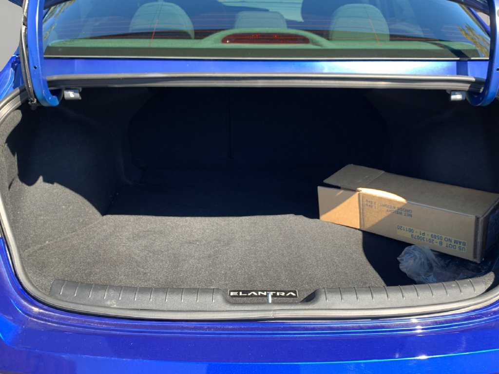 Certified 2024 Hyundai Elantra SEL w/ Convenience Package FWD image 10