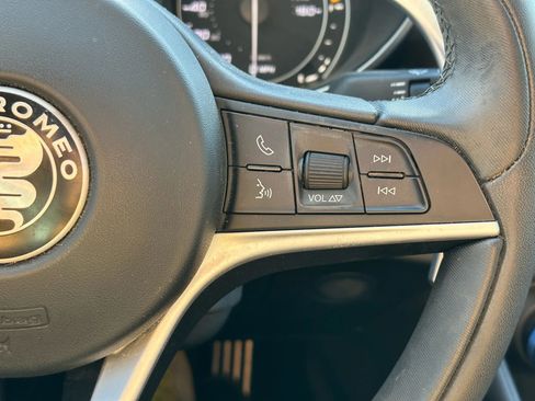 Used 2017 Alfa Romeo Giulia Ti w/ TI 19" Sport Package image 25