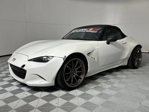 Used 2018 MAZDA MX-5 Miata Grand Touring RWD image 4
