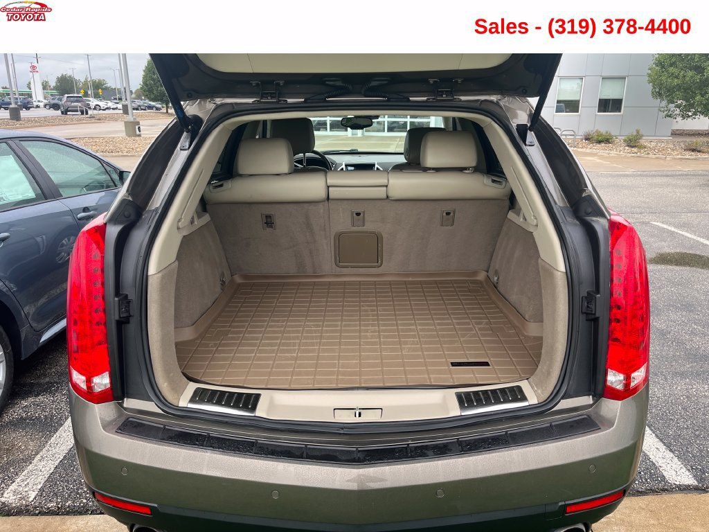 Used 2015 Cadillac SRX Luxury w/ Driver Awareness Package FWD image 5