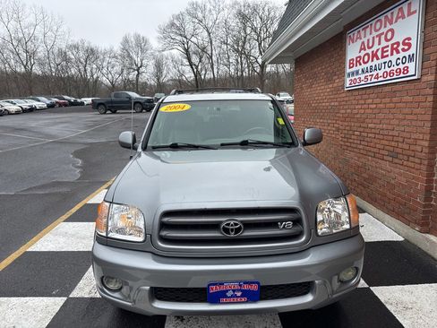 Used 2004 Toyota Sequoia SR5 image 7