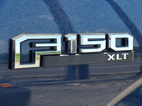 Used 2018 Ford F150 XLT w/ Equipment Group 302A Luxury AWD/4WD image 31