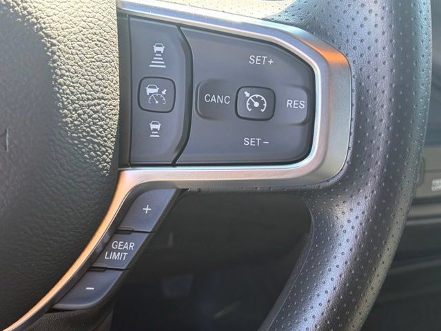 New 2026 RAM 3500 Tradesman AWD/4WD image 17
