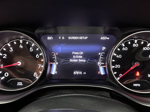 Used 2021 Jeep Compass Latitude w/ Driver Assistance Group FWD image 17