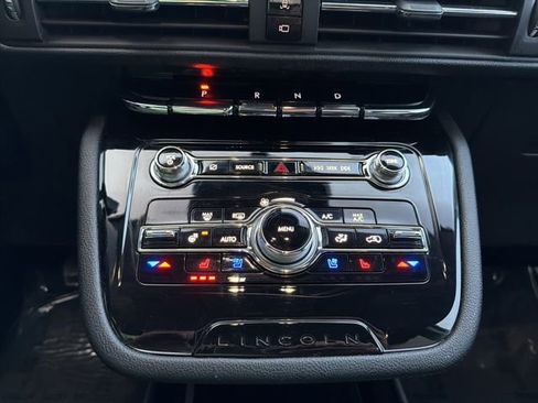 Used 2021 Lincoln Corsair Reserve w/ Equipment Group 201A image 24