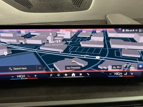 Used 2024 BMW X5 xDrive50e image 19