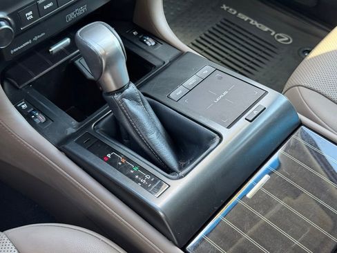 Used 2023 Lexus GX 460 Premium image 37