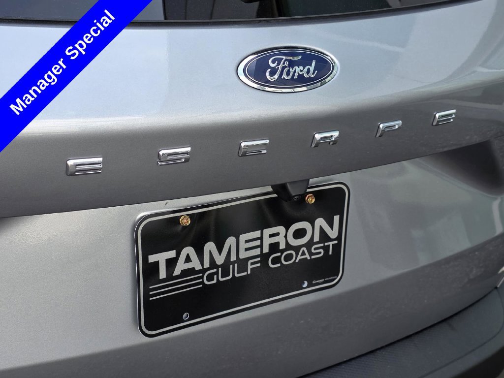 Used 2024 Ford Escape Active w/ Cold Weather Package FWD image 32