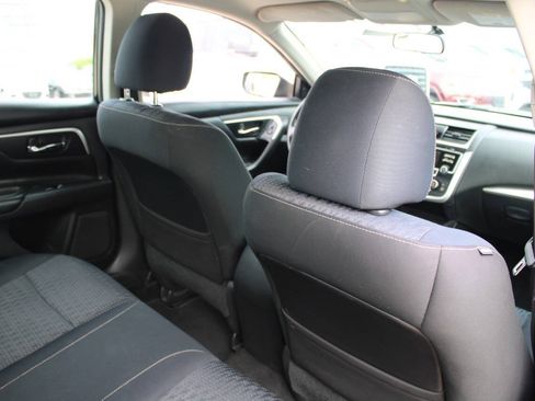 Used 2017 Nissan Altima 2.5 SV FWD image 10