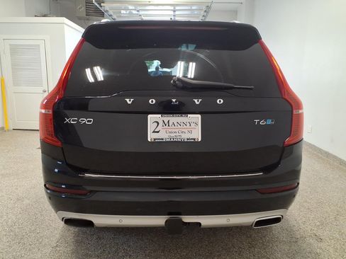 Used 2018 Volvo XC90 T6 Momentum w/ Convenience Package AWD/4WD image 5