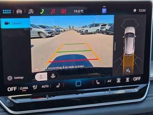 New 2026 Volkswagen Tiguan SE R-Line FWD image 17