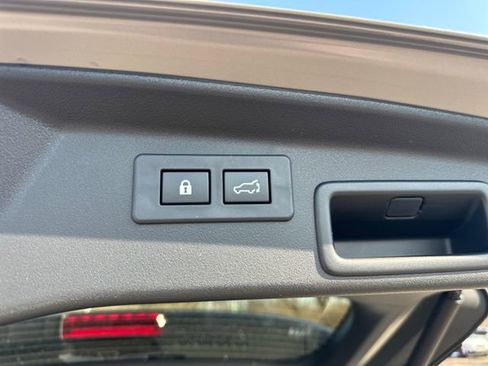 New 2026 Subaru Outback Premium image 18