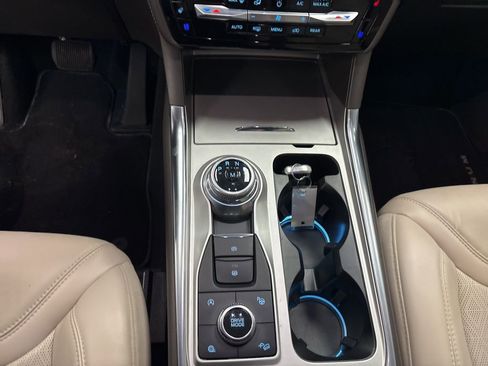 Used 2021 Ford Explorer Platinum w/ Equipment Group 601A image 17