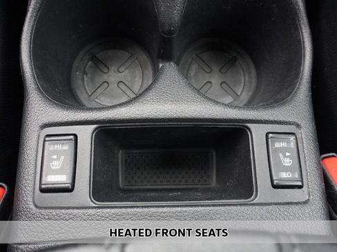 Used 2018 Nissan Rogue SV AWD/4WD image 4