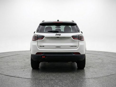 Used 2025 Jeep Compass Trailhawk image 7