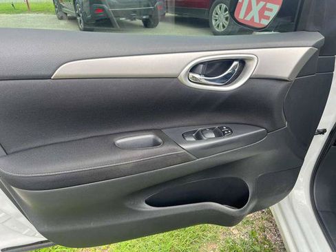 Used 2015 Nissan Sentra S FWD image 13