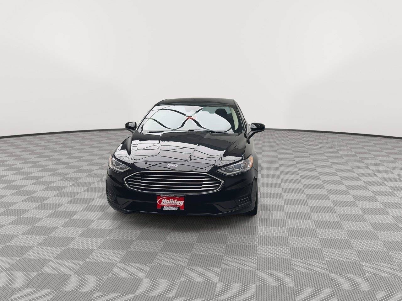 Used 2020 Ford Fusion SE FWD image 30